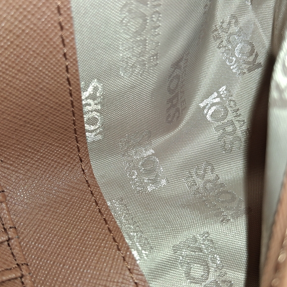 Michael Kors Cream and Tan Tote Bag - Picture 5 of 10